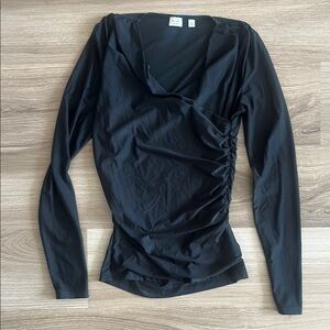 Aritzia Elegant Black Long Sleeve Women's Top